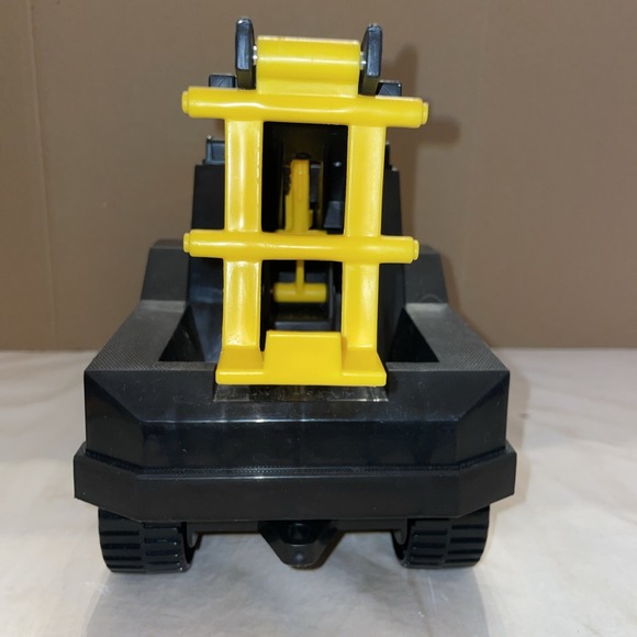 NICE 2020 Tonka Road Service Wrecker Tow Truck Yellow Metal & Plastic Toy - Picture 11 of 12